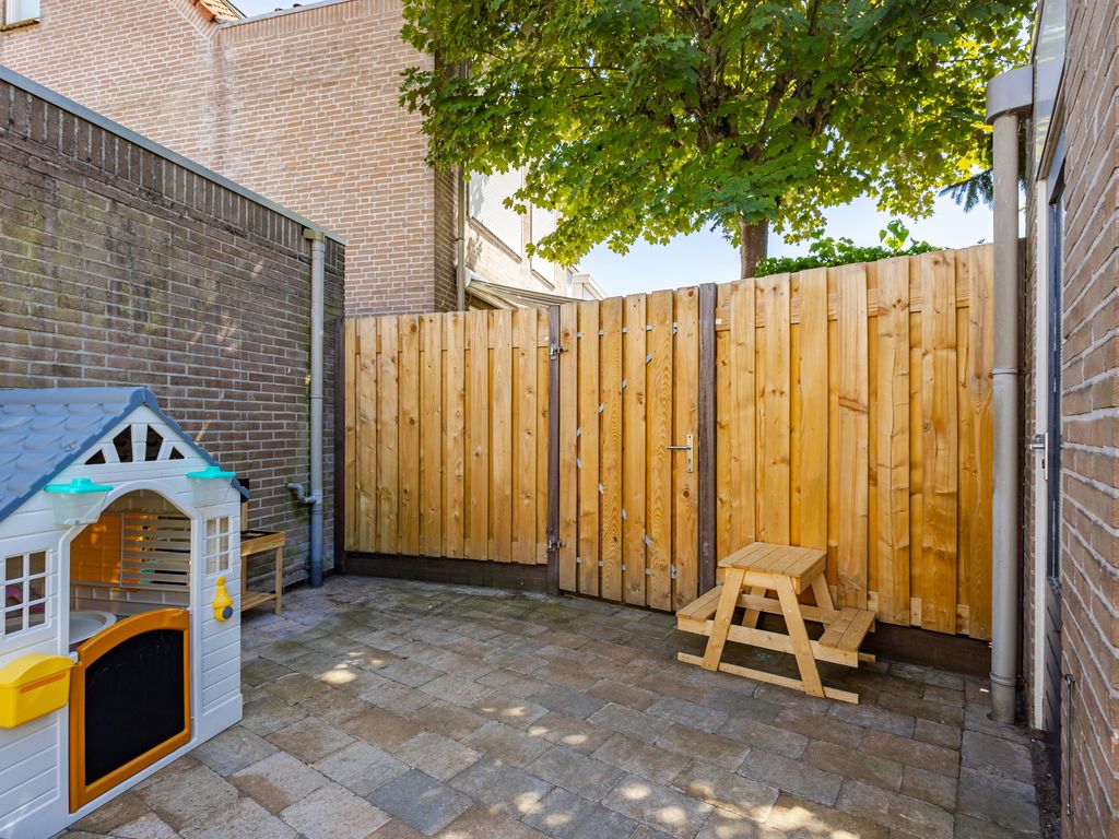 P.A. de Genestetstraat 49, Sliedrecht