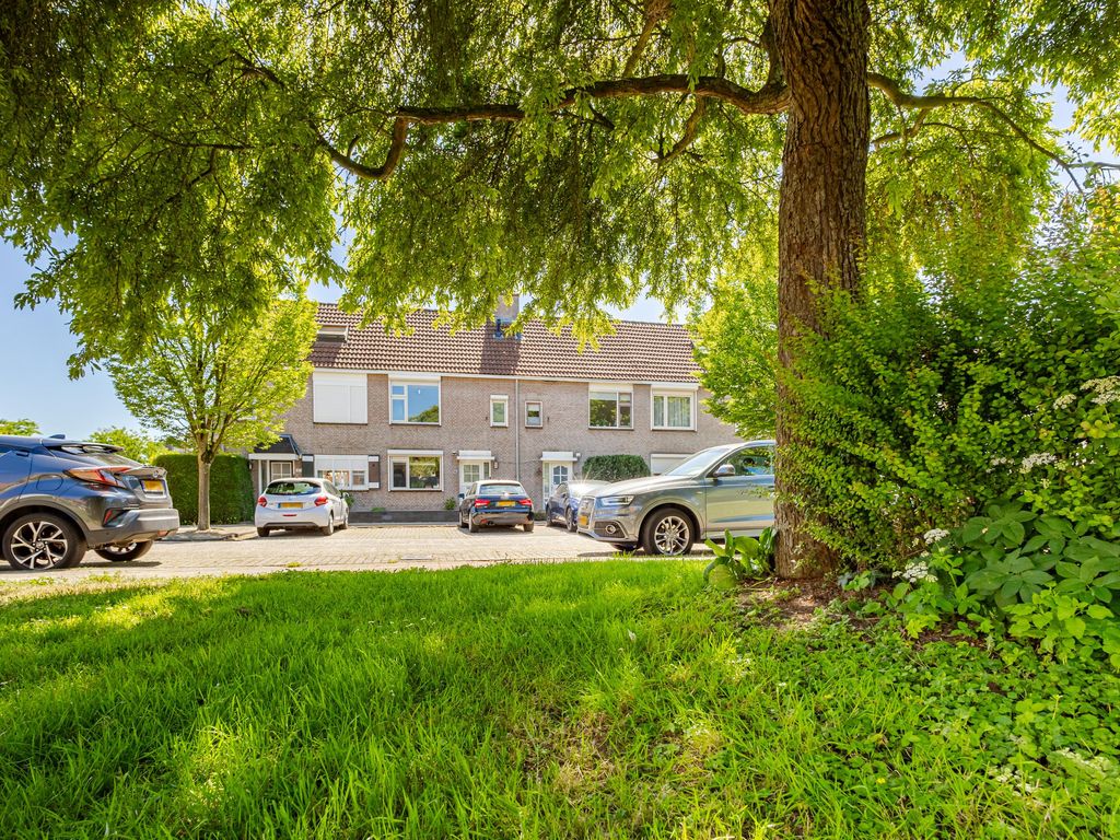 P.A. de Genestetstraat 49, Sliedrecht