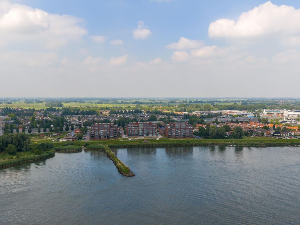 Gietijzer 98, HARDINXVELD-GIESSENDAM