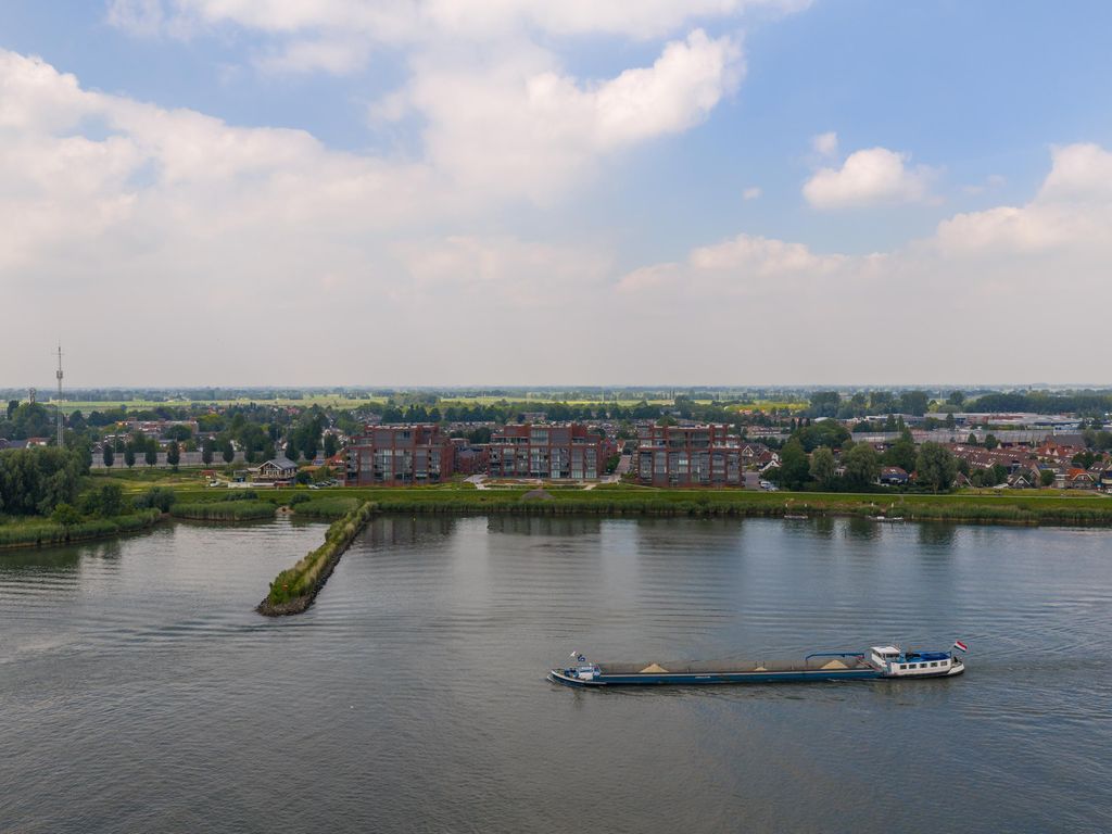 Gietijzer 98, HARDINXVELD-GIESSENDAM