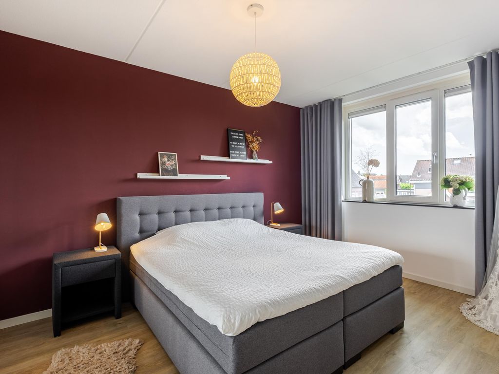 Prinses Margrietstraat 28, HARDINXVELD-GIESSENDAM