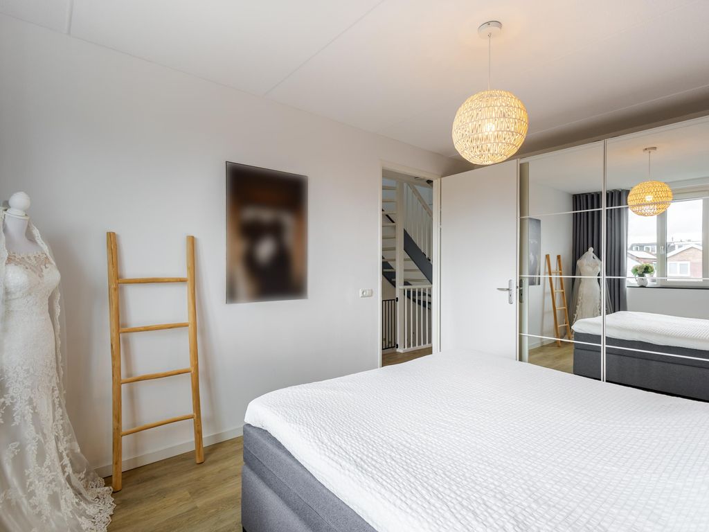 Prinses Margrietstraat 28, HARDINXVELD-GIESSENDAM