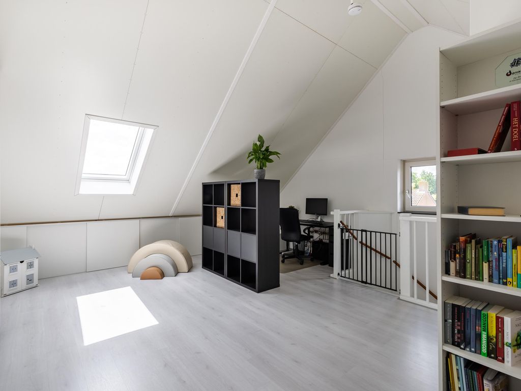 Prinses Margrietstraat 28, HARDINXVELD-GIESSENDAM