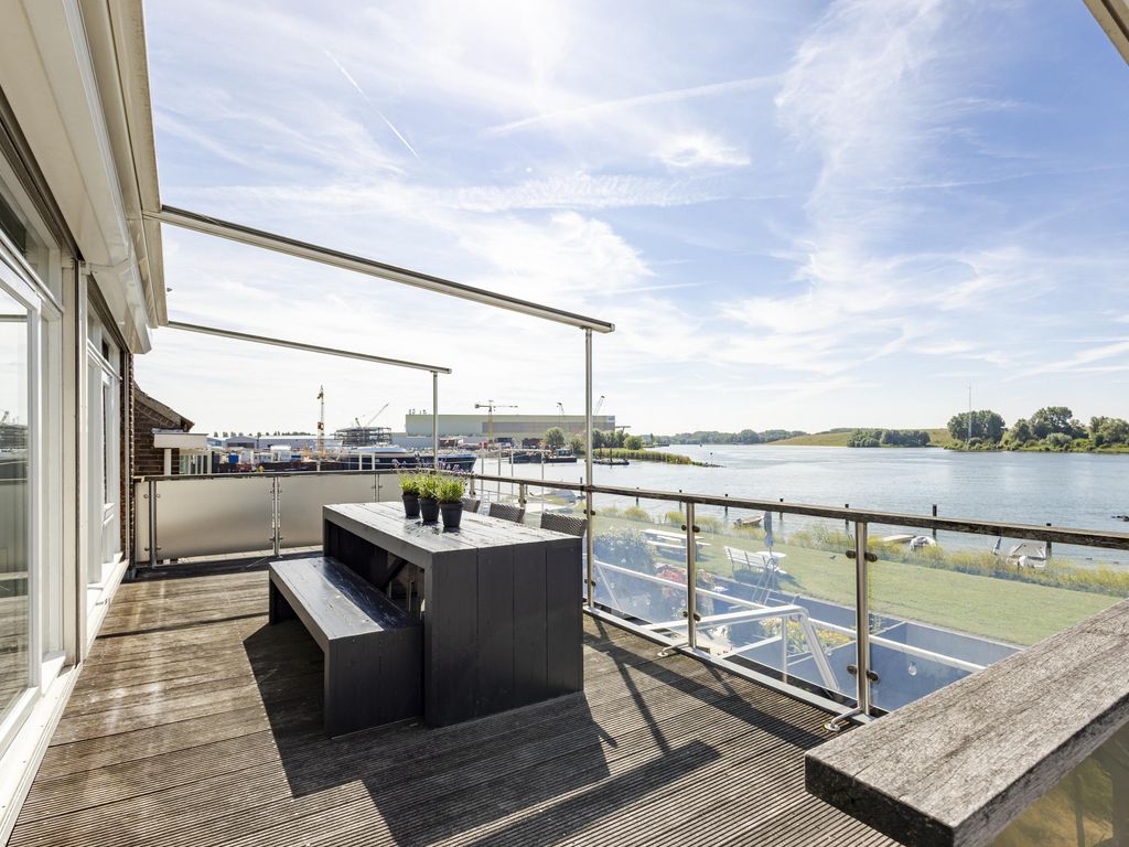 Baanhoek 50, Sliedrecht