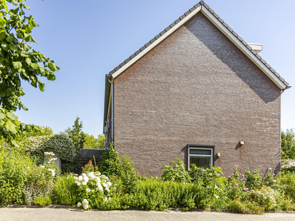 Parallelweg 25C, HARDINXVELD-GIESSENDAM