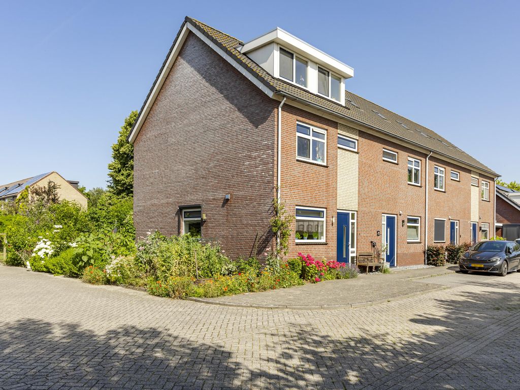 Parallelweg 25C, HARDINXVELD-GIESSENDAM