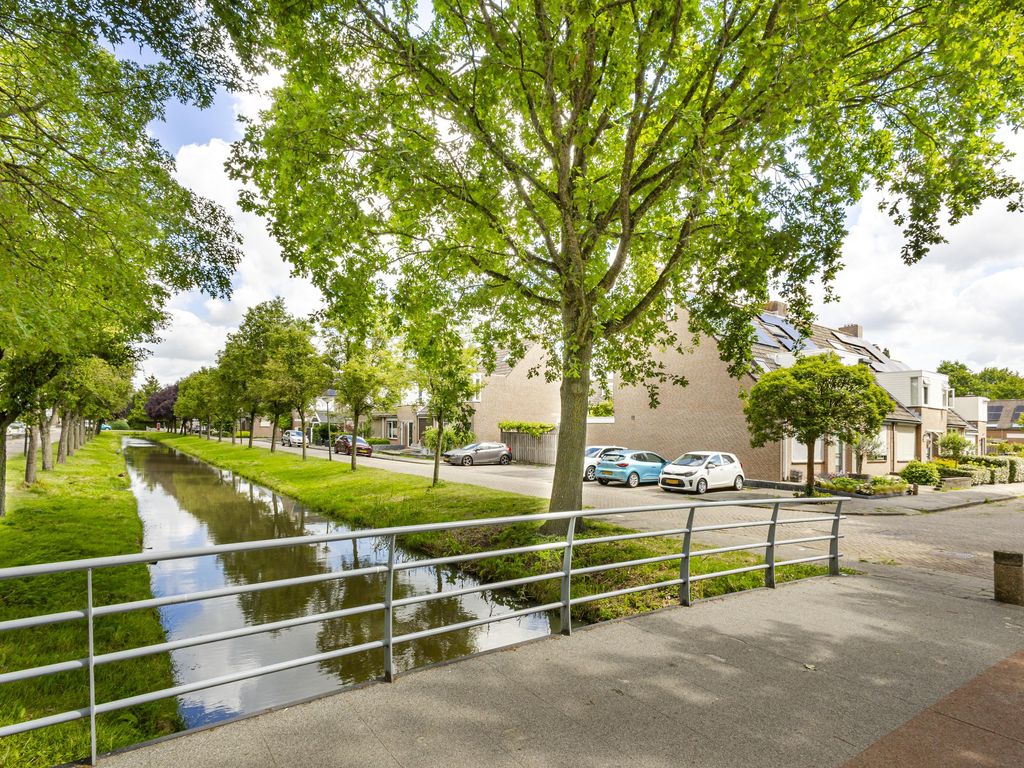 Koetshuis 6, Hardinxveld-Giessendam