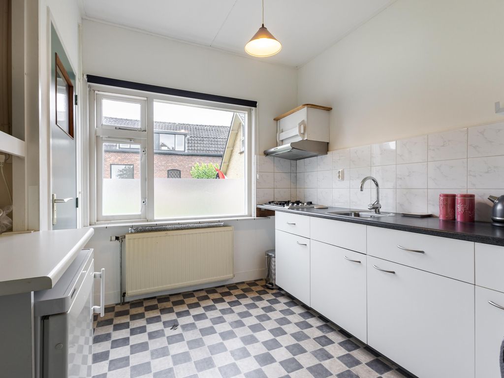 Buitendams 413, HARDINXVELD-GIESSENDAM