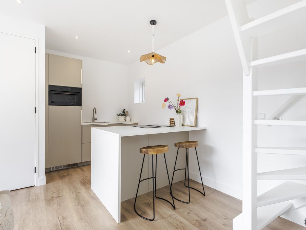 Buitendams 243, Hardinxveld-Giessendam