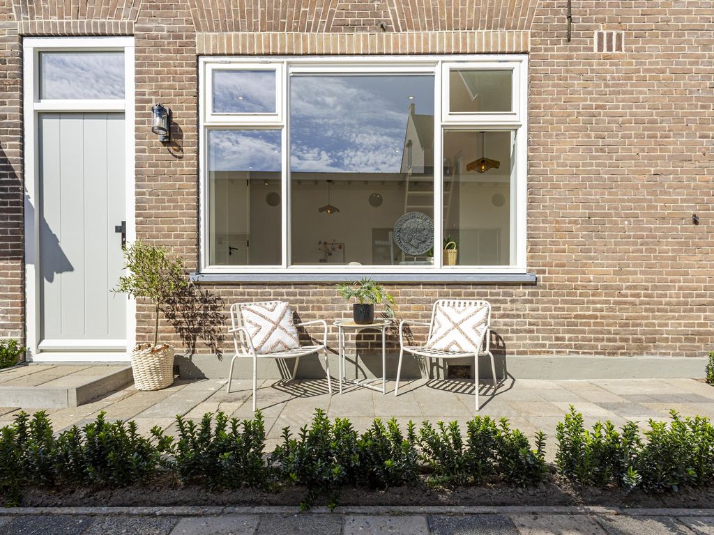 Buitendams 243, Hardinxveld-Giessendam