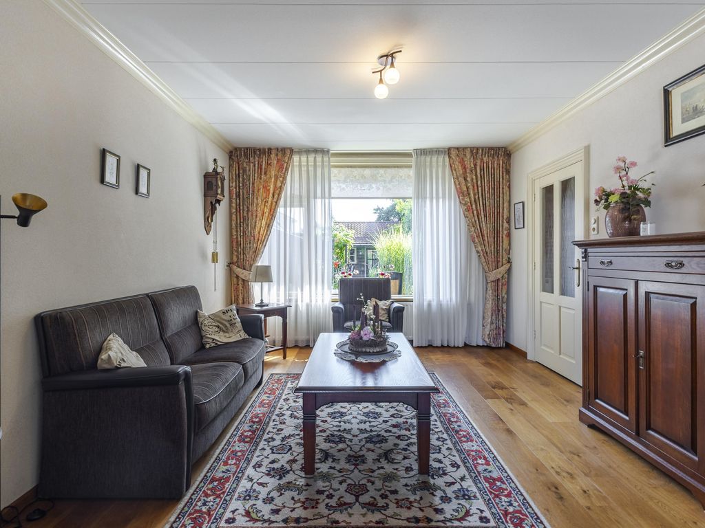 Rembrandtstraat 70, Hardinxveld-Giessendam