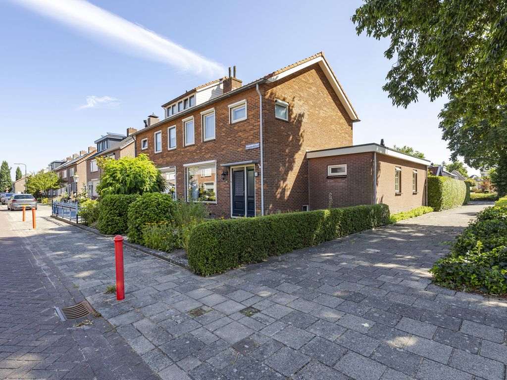 Rembrandtstraat 70, Hardinxveld-Giessendam