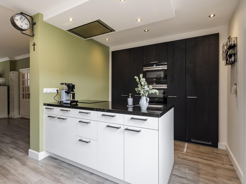 Burgemeester Drijberplein 48, SLIEDRECHT