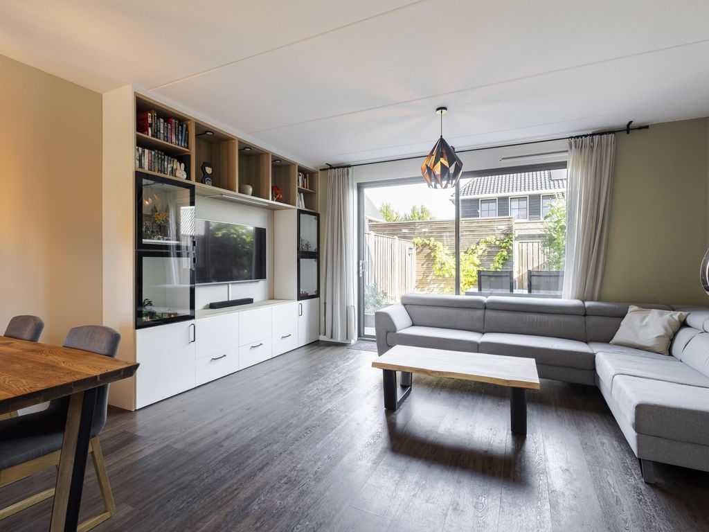 Groninger Kroon 5, Hardinxveld-Giessendam