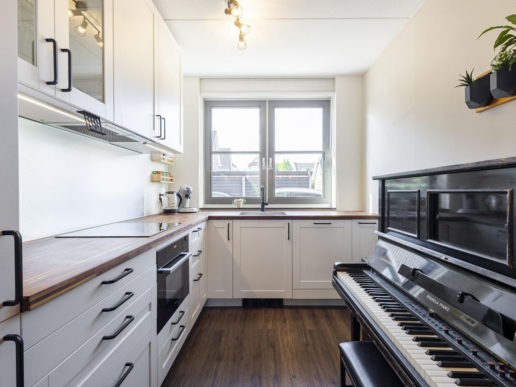 Groninger Kroon 5, Hardinxveld-Giessendam
