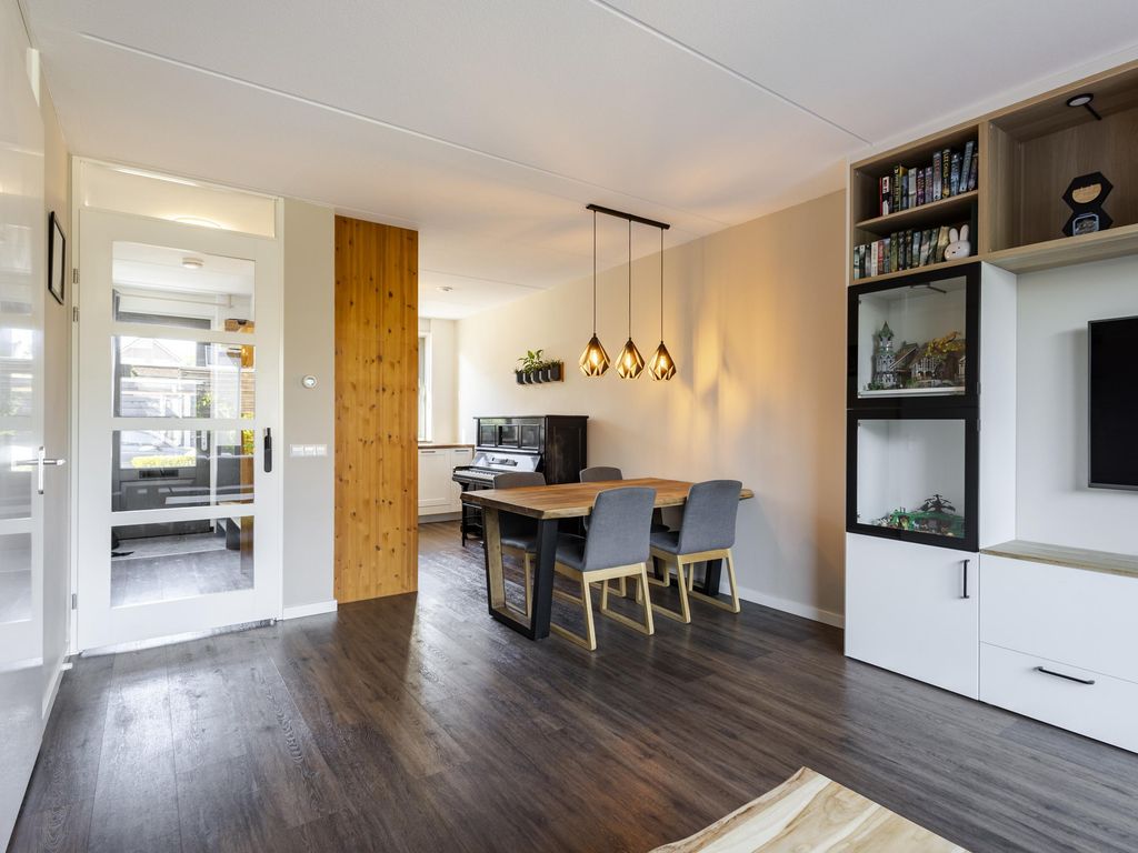 Groninger Kroon 5, Hardinxveld-Giessendam