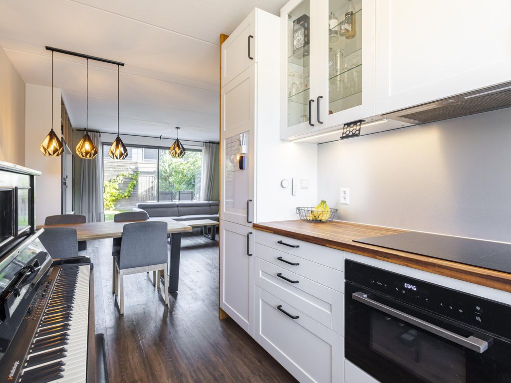 Groninger Kroon 5, Hardinxveld-Giessendam