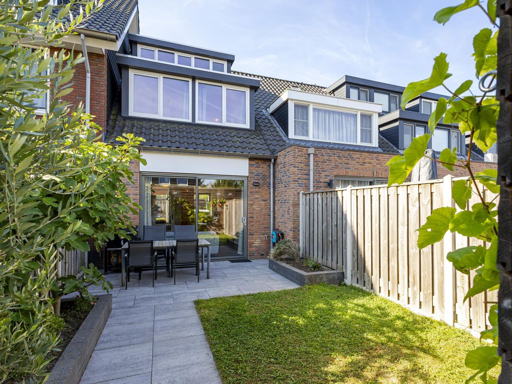 Groninger Kroon 5, Hardinxveld-Giessendam