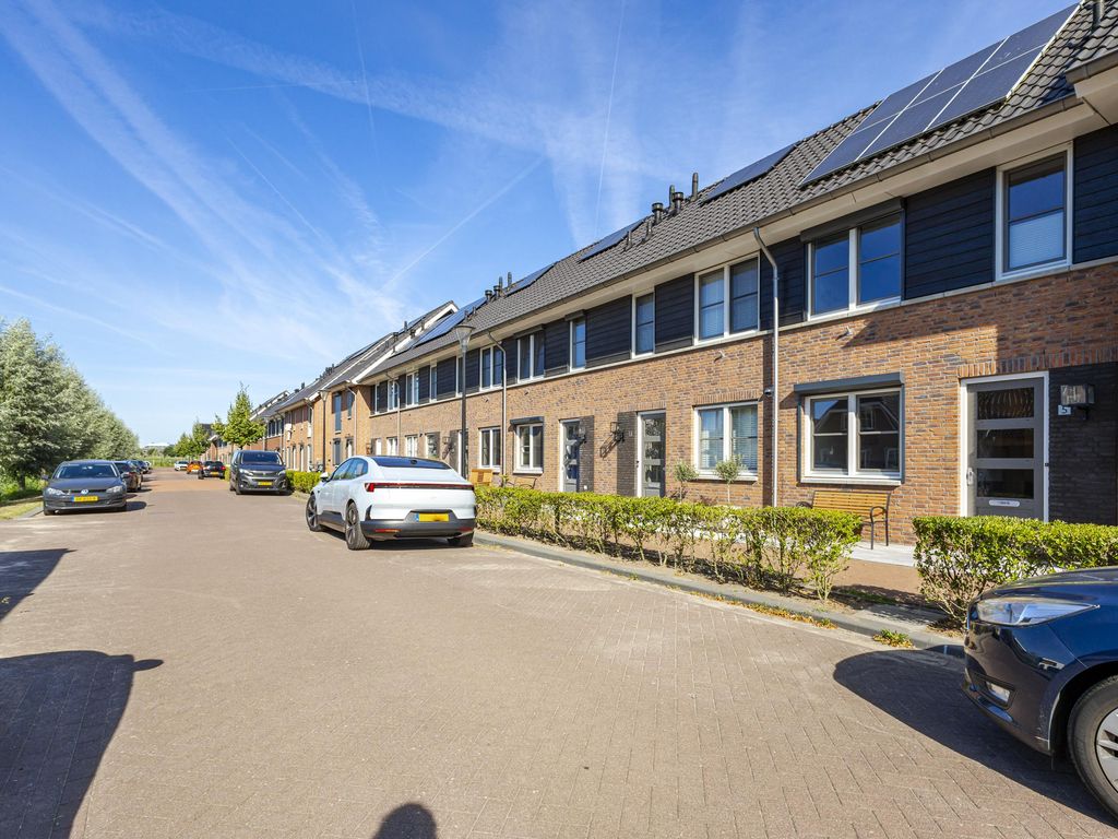Groninger Kroon 5, Hardinxveld-Giessendam