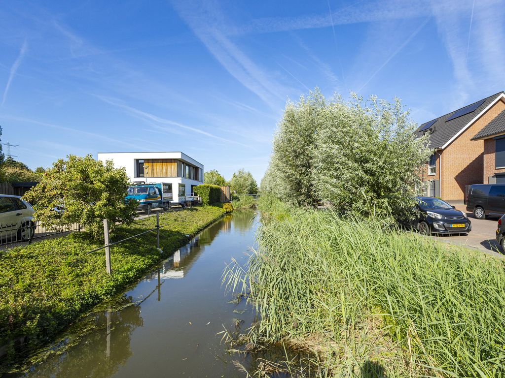 Groninger Kroon 5, Hardinxveld-Giessendam