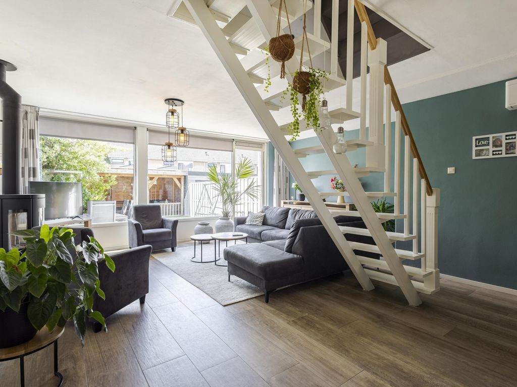 Groot Veldsweer 73, Hardinxveld-Giessendam