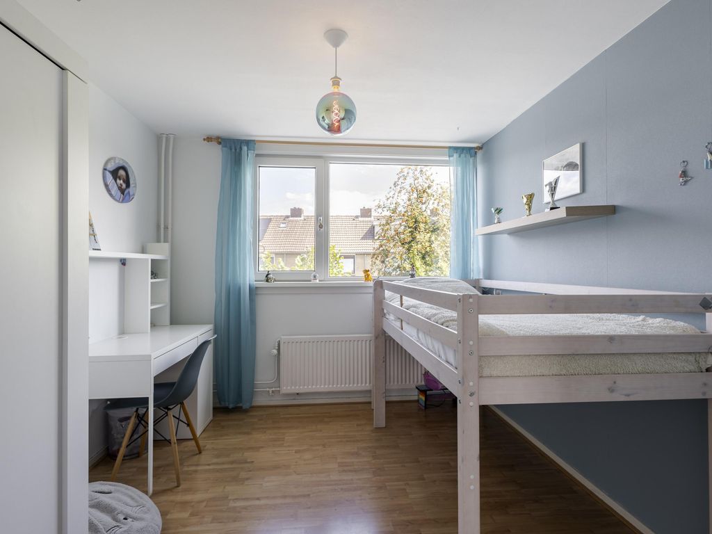 Groot Veldsweer 73, Hardinxveld-Giessendam