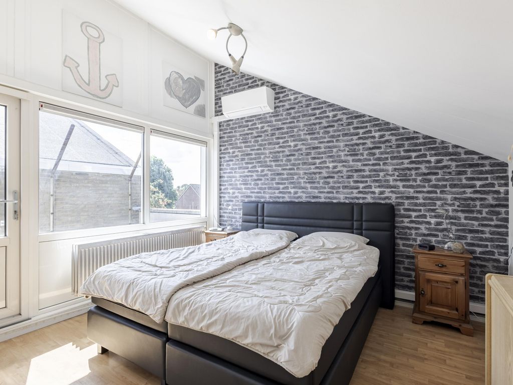 Groot Veldsweer 73, Hardinxveld-Giessendam