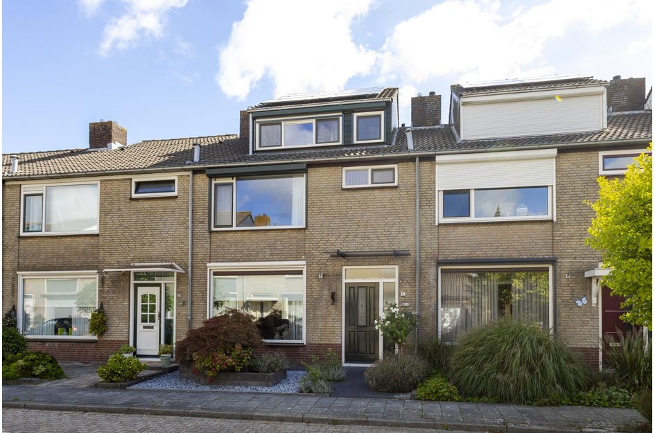 Graaf Adolfstraat 17