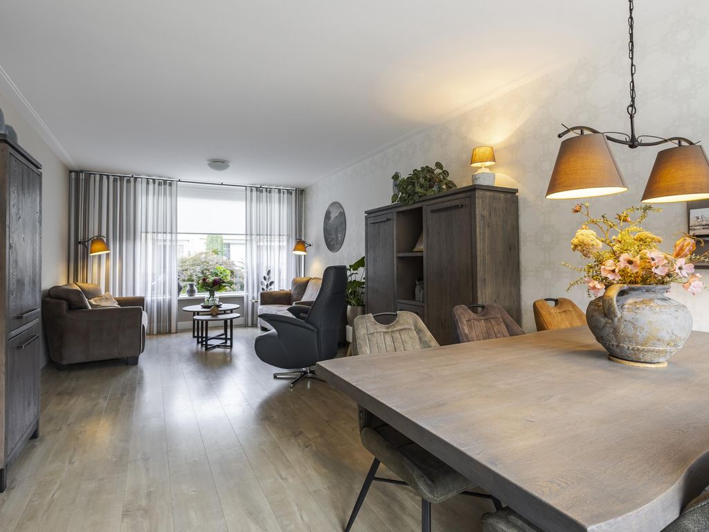 Graaf Adolfstraat 17, HARDINXVELD-GIESSENDAM