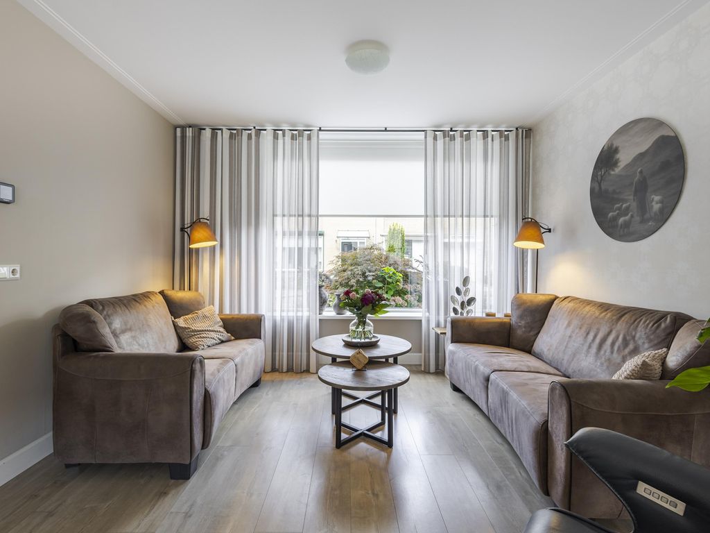 Graaf Adolfstraat 17, HARDINXVELD-GIESSENDAM