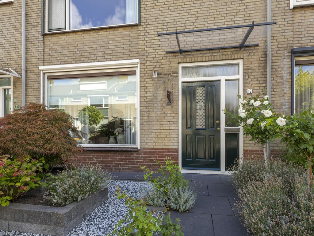 Graaf Adolfstraat 17, HARDINXVELD-GIESSENDAM