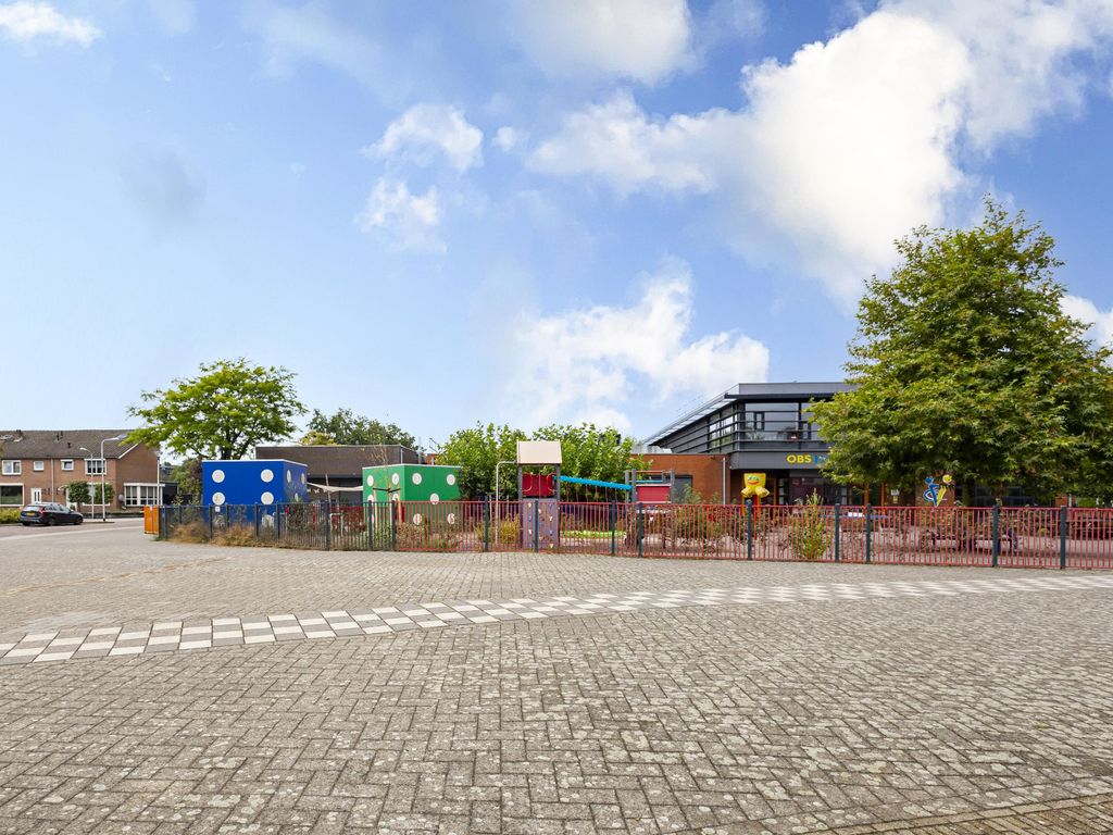 Giessenlaan 23, Giessenburg