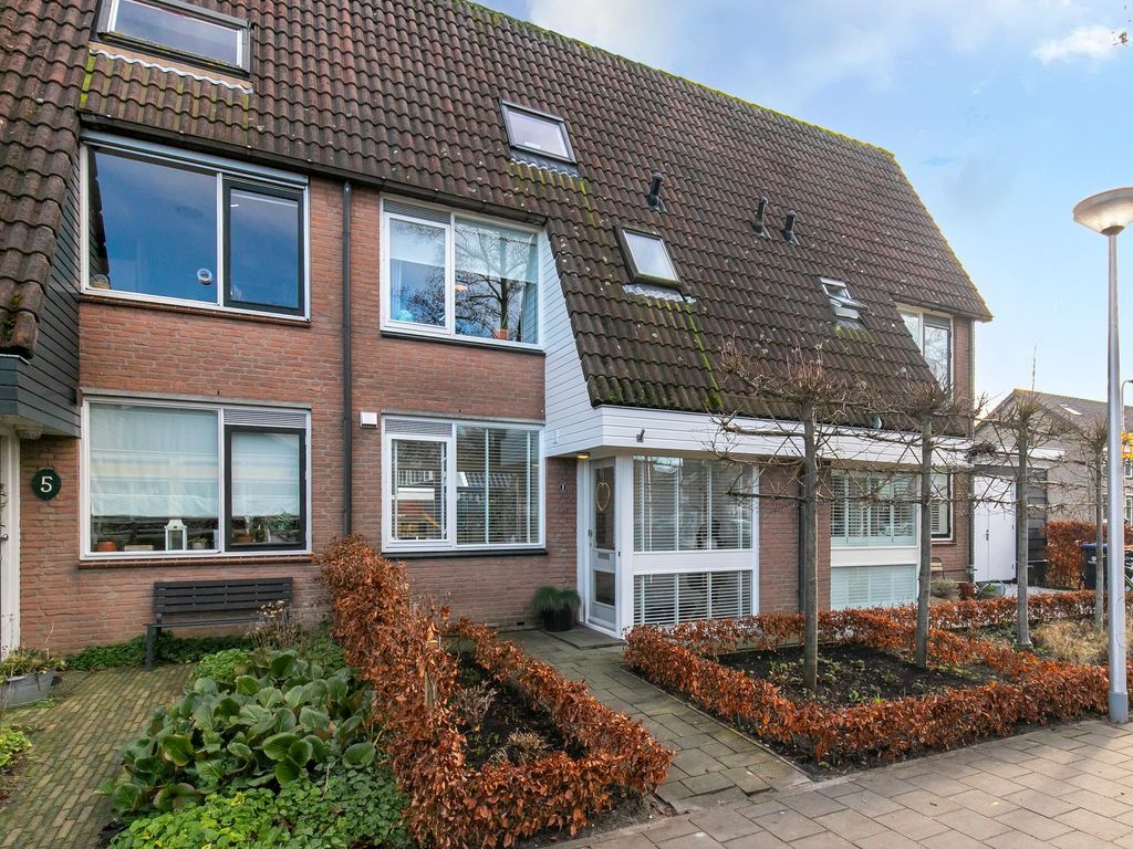 Korenbloemplaats 3, BLESKENSGRAAF CA