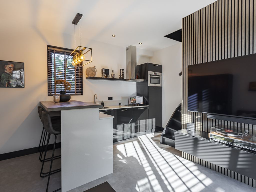 Buitendams 247, Hardinxveld-Giessendam