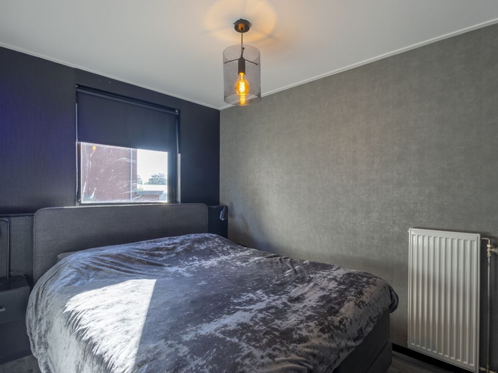 Buitendams 247, Hardinxveld-Giessendam