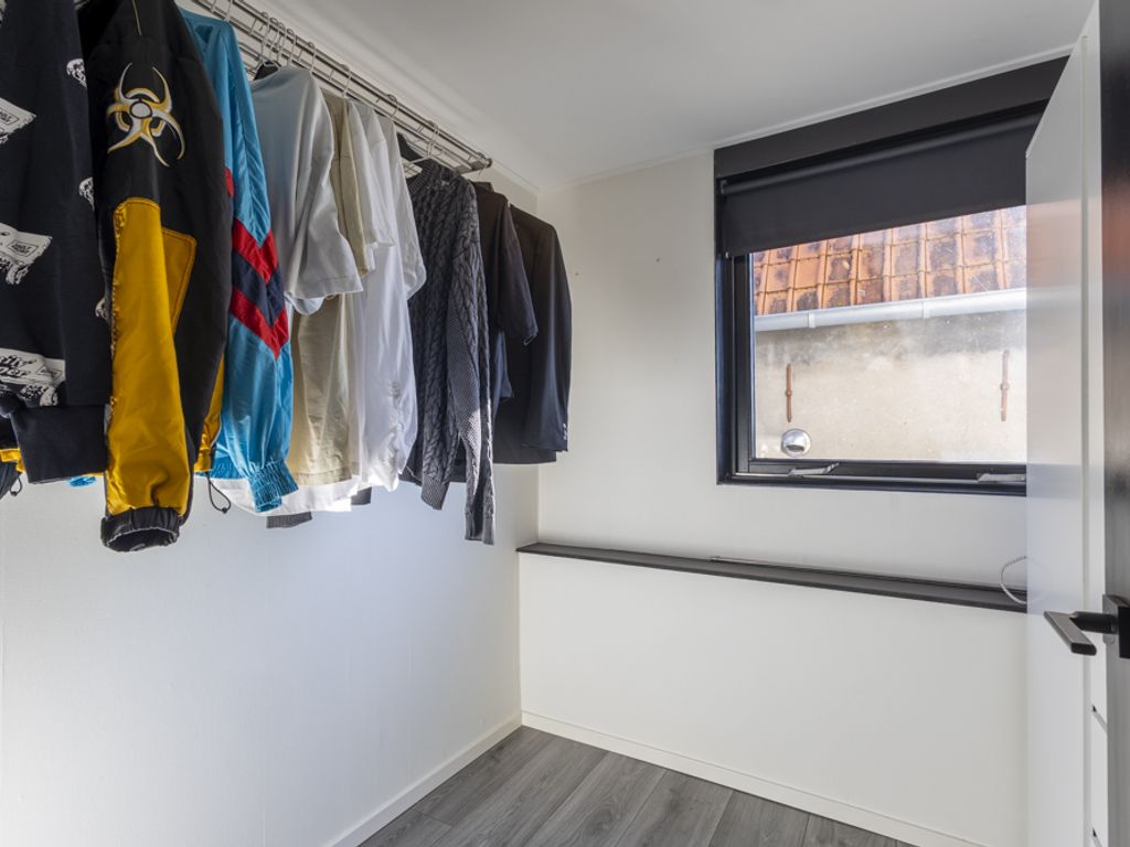 Buitendams 247, Hardinxveld-Giessendam