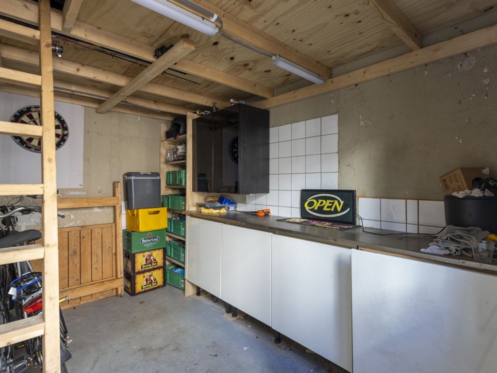 Buitendams 247, Hardinxveld-Giessendam