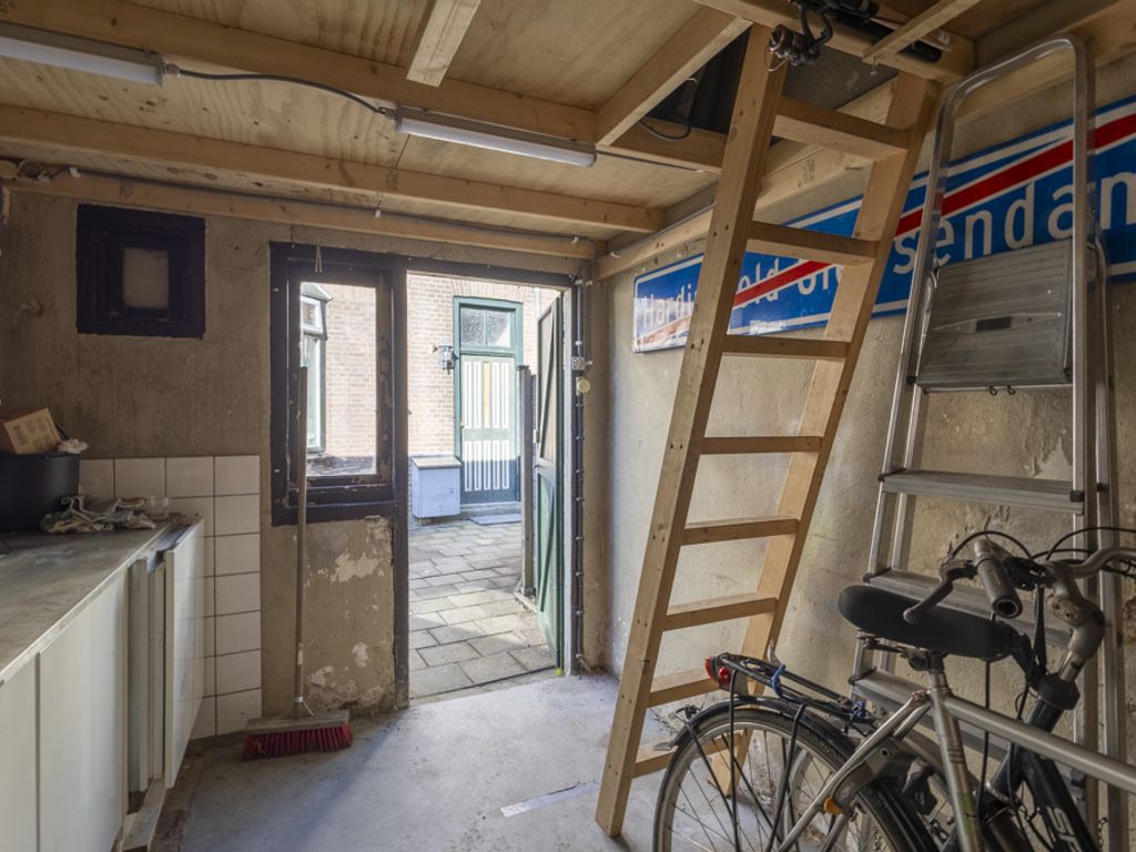 Buitendams 247, Hardinxveld-Giessendam