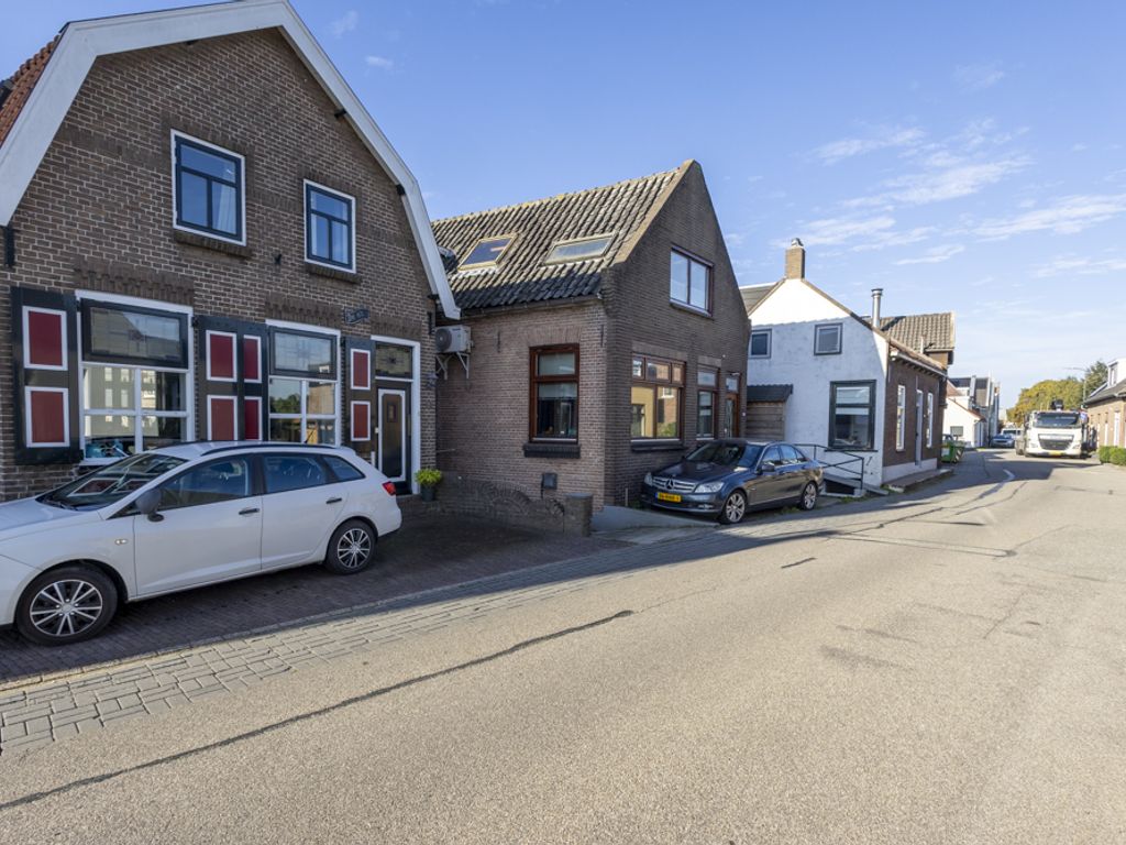 Buitendams 247, Hardinxveld-Giessendam
