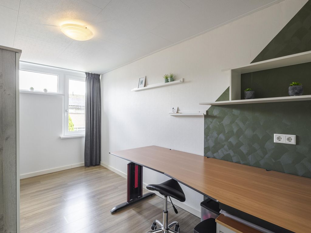 Geemansweer 24, HARDINXVELD-GIESSENDAM