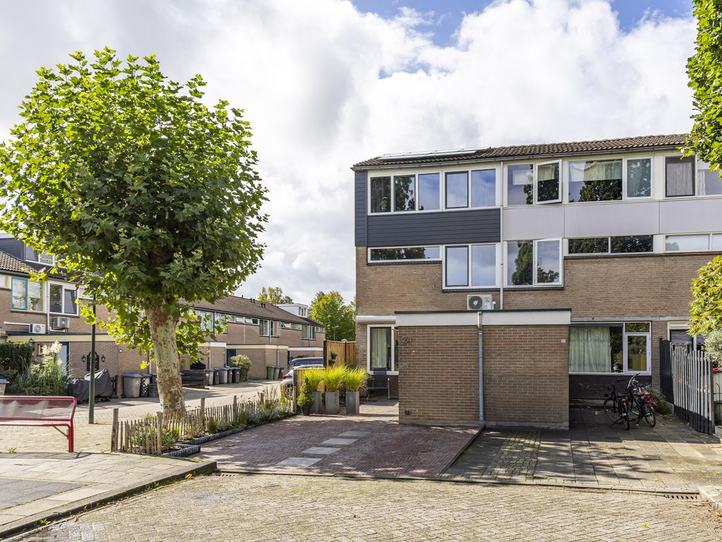Geemansweer 24, HARDINXVELD-GIESSENDAM