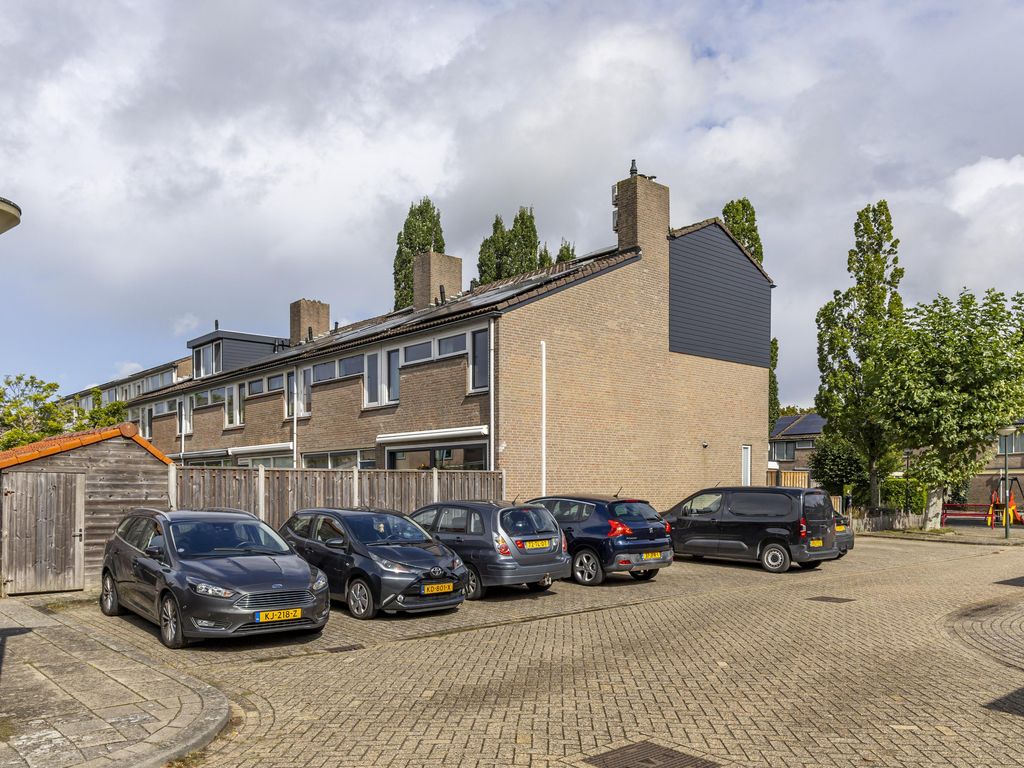 Geemansweer 24, HARDINXVELD-GIESSENDAM