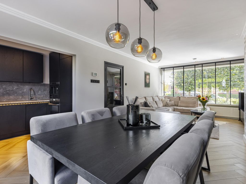 Cort van der Lindenlaan 40, Sliedrecht