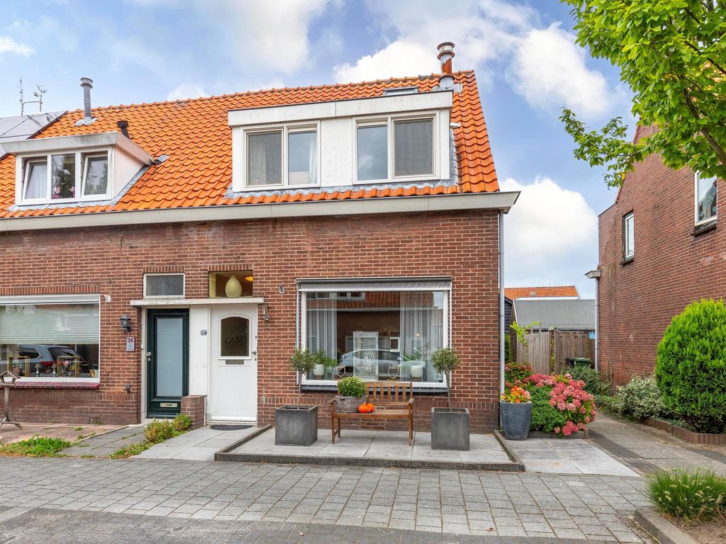 Wilhelminastraat 34, HARDINXVELD-GIESSENDAM
