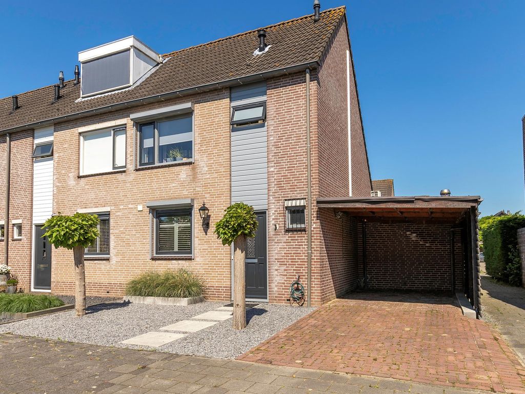 Diep 7, GIESSENBURG