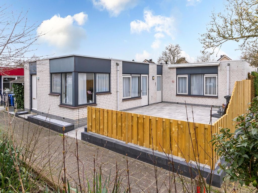 Overlaat 11, SLIEDRECHT