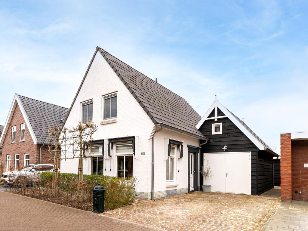 Lijnbaan 13, HARDINXVELD-GIESSENDAM