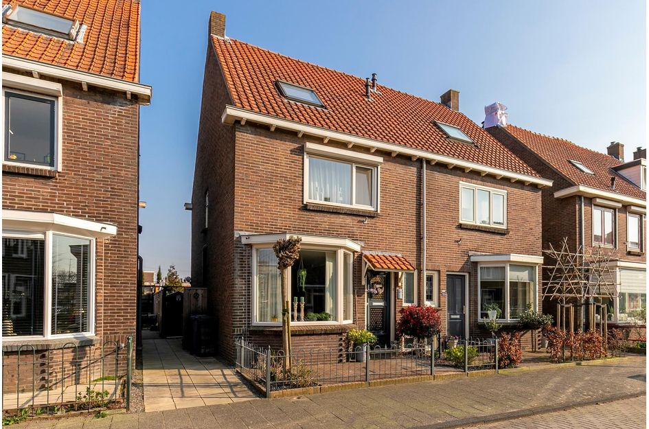 Oranjestraat 48