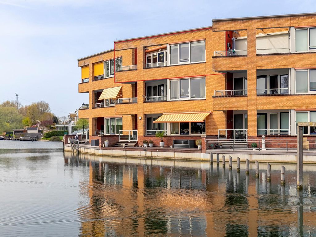 Poolster 26, HARDINXVELD-GIESSENDAM