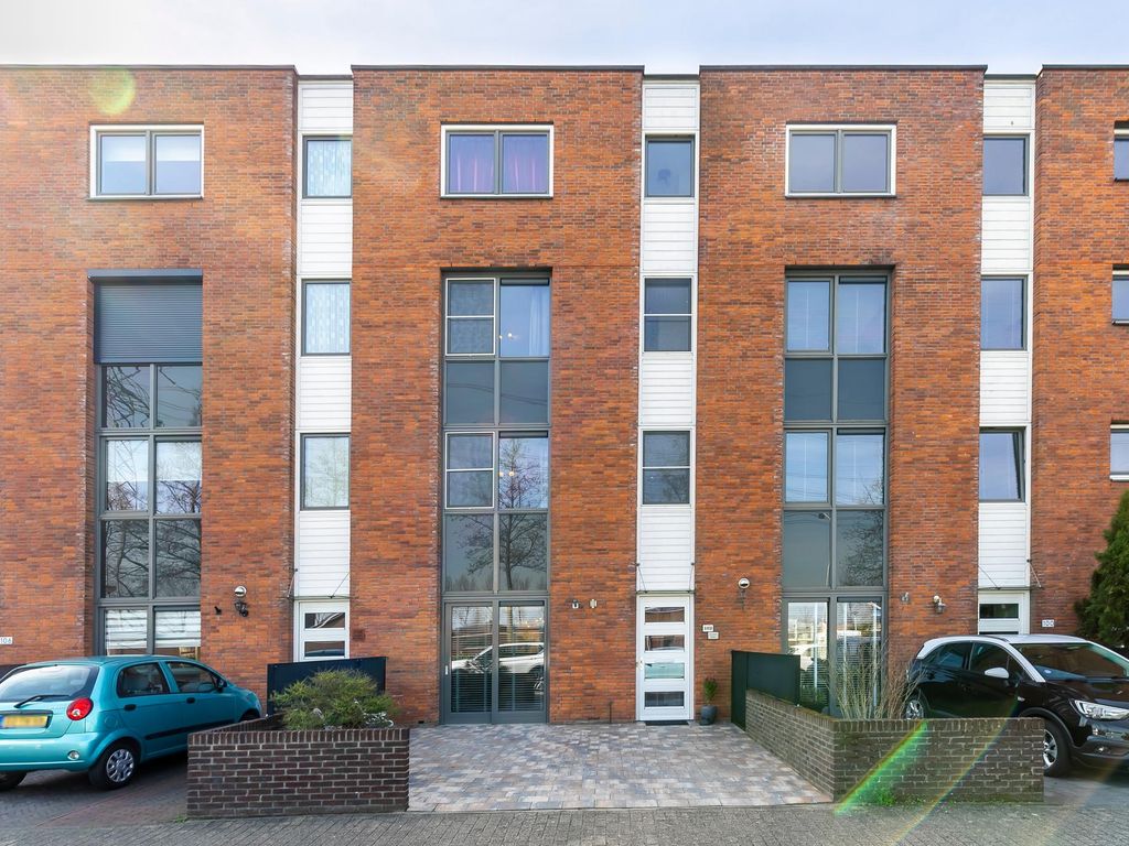 Noordkil 102, PAPENDRECHT